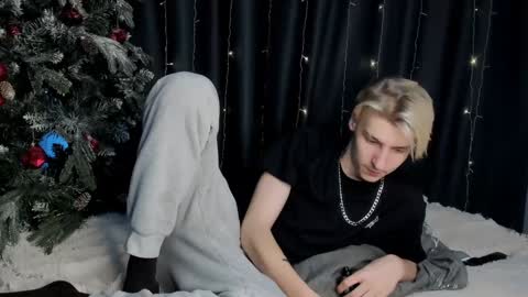 Snapshot of mrsexycum4u chatting on February 2025 11:08:02 AM Adam online show from February 2025 11:08:02 AM