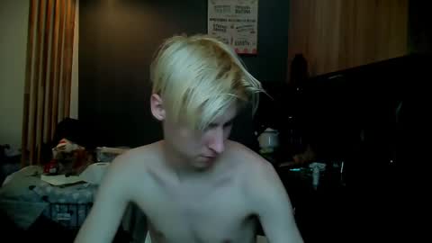 Snapshot of mrsexycum4u chatting on February 2025 08:36:01 PM Adam online show from February 2025 08:36:01 PM