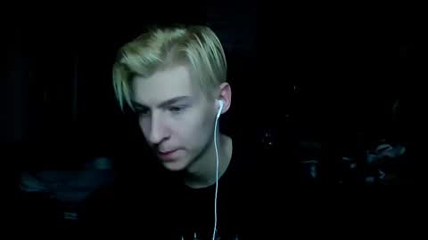 Snapshot of mrsexycum4u chatting on February 2025 07:56:02 AM Adam online show from February 2025 07:56:02 AM