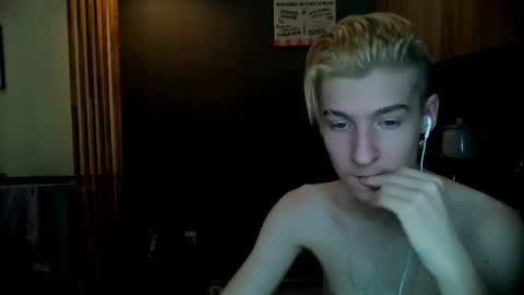 Snapshot of mrsexycum4u chatting on February 2025 11:43:01 PM Adam online show from February 2025 11:43:01 PM