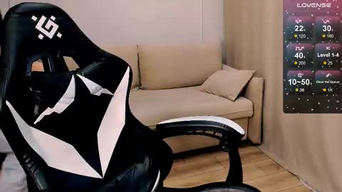 Snapshot of mrsexycum4u chatting on November 2025 11:01:02 AM Adam online show from November 2025 11:01:02 AM