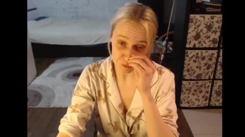 Sasha online show from March 2025 06:11:01 PM