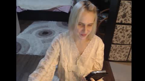 Snapshot of mrsluck chatting on November 2025 03:24:02 PM Sasha online show from November 2025 03:24:02 PM
