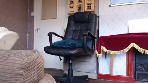 Snapshot of mrstraightdik chatting on November 2025 12:37:02 PM Mr. Dan online show from November 2025 12:37:02 PM