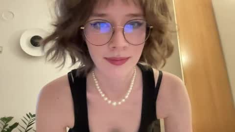 Snapshot of ms_christiana chatting on June 2026 06:21:02 PM ms_christiana online show from June 2026 06:21:02 PM