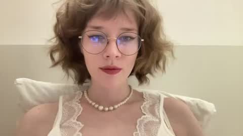 Snapshot of ms_christiana chatting on June 2026 06:54:01 PM ms_christiana online show from June 2026 06:54:01 PM