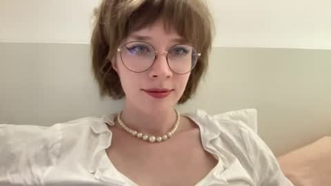 Snapshot of ms_christiana chatting on June 2026 08:28:01 PM ms_christiana online show from June 2026 08:28:01 PM