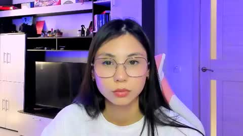 ms_emily_ online show from June 2026 10:51:01 AM