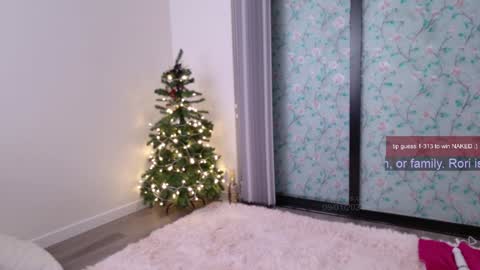 Snapshot of ms_mochii chatting on January 2025 03:13:01 AM R o r i SnapChat heyroriv2 wednesday - sunday Noon oclock mountain - 5pm mountain online show from January 2025 03:13:01 AM