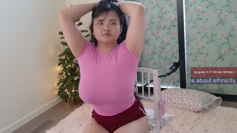 Snapshot of ms_mochii chatting on January 2025 09:58:01 PM R o r i SnapChat heyroriv2 wednesday - sunday Noon oclock mountain - 5pm mountain online show from January 2025 09:58:01 PM