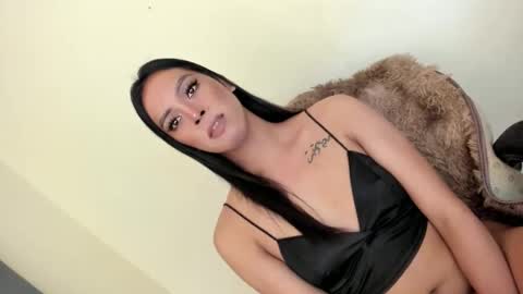 selena online show from January 2025 09:51:01 PM