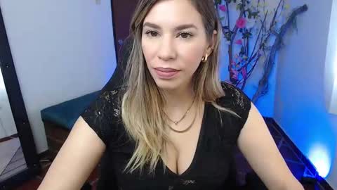 Sofia online show from September 2025 04:32:02 PM