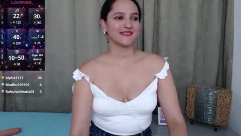 Snapshot of ms_valentina_01 chatting on January 2025 01:13:01 AM Valentina online show from January 2025 01:13:01 AM