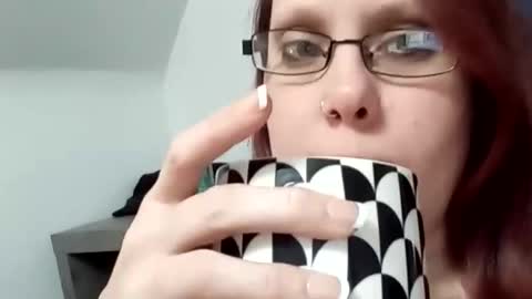 Snapshot of msalls1124 chatting on February 2026 04:00:02 PM melissa online show from February 2026 04:00:02 PM