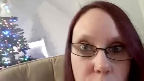 Snapshot of msalls1124 chatting on February 2026 05:49:02 PM melissa online show from February 2026 05:49:02 PM