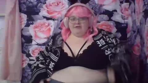 Snapshot of mscamirose15 chatting on October 2025 07:37:02 PM Ms. Cami Rose online show from October 2025 07:37:02 PM