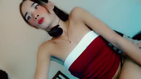 mscherry_ online show from May 2026 06:44:01 AM