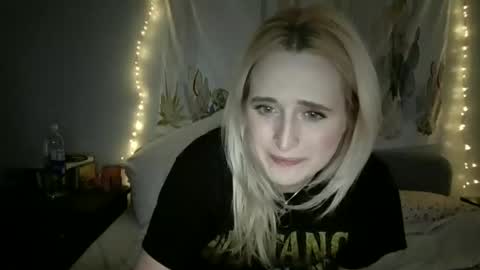 Snapshot of msclairewhatever chatting on September 2025 04:24:01 AM msclairewhatever online show from September 2025 04:24:01 AM