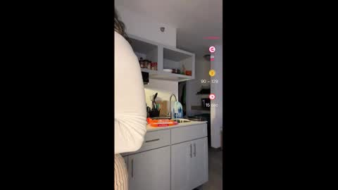 Snapshot of mskitty000 chatting on January 2026 10:46:02 PM mskitty000 online show from January 2026 10:46:02 PM