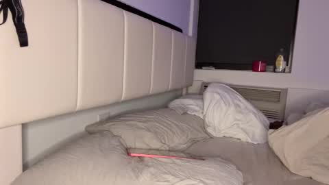 Snapshot of mskitty000 chatting on February 2026 07:04:02 AM mskitty000 online show from February 2026 07:04:02 AM