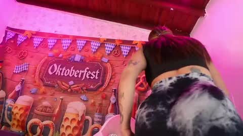 Manuela  online show from September 2025 03:21:02 AM