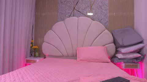 Manuela  online show from May 2026 03:02:02 AM