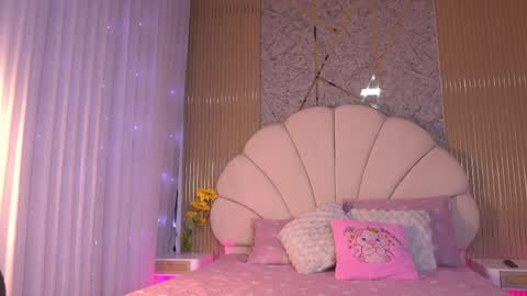 Manuela  online show from May 2026 03:15:01 AM