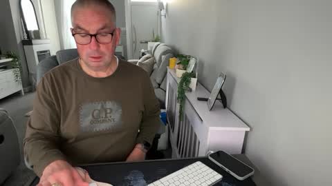 Snapshot of mtb1697 chatting on October 2025 03:10:02 PM mtb1697 online show from October 2025 03:10:02 PM