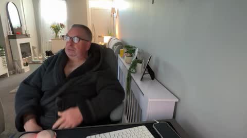 Snapshot of mtb1697 chatting on October 2025 09:06:02 AM mtb1697 online show from October 2025 09:06:02 AM