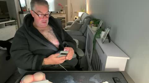 Snapshot of mtb1697 chatting on October 2025 10:39:02 AM mtb1697 online show from October 2025 10:39:02 AM