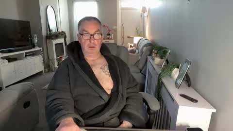 Snapshot of mtb1697 chatting on December 2025 09:18:02 AM mtb1697 online show from December 2025 09:18:02 AM