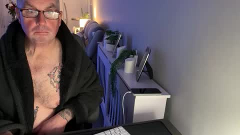 Snapshot of mtb1697 chatting on December 2025 11:20:01 PM mtb1697 online show from December 2025 11:20:01 PM