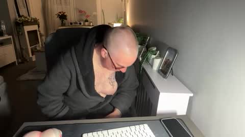 Snapshot of mtb1697 chatting on January 2026 10:26:01 PM mtb1697 online show from January 2026 10:26:01 PM