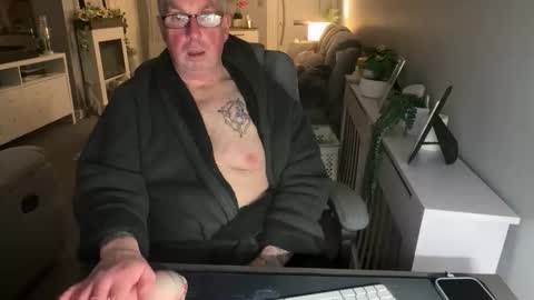 Snapshot of mtb1697 chatting on February 2026 11:25:01 PM mtb1697 online show from February 2026 11:25:01 PM