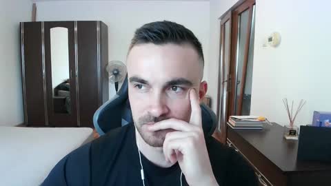 Victor online show from April 2026 04:02:02 PM