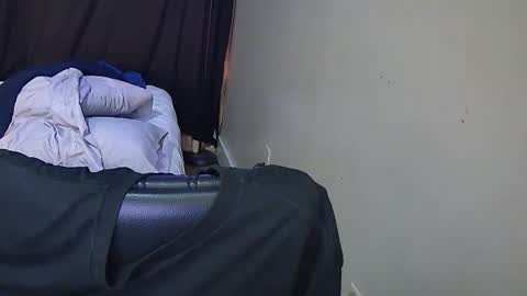 Snapshot of muffdiver718 chatting on January 2025 07:35:01 PM Muffdiver online show from January 2025 07:35:01 PM