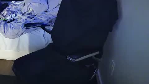 Snapshot of muffdiver718 chatting on January 2025 09:24:02 AM Muffdiver online show from January 2025 09:24:02 AM