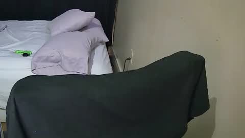 Snapshot of muffdiver718 chatting on January 2025 12:48:01 AM Muffdiver online show from January 2025 12:48:01 AM