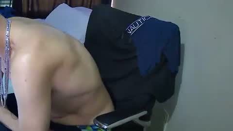 Snapshot of muffdiver718 chatting on January 2025 07:52:01 PM Muffdiver online show from January 2025 07:52:01 PM