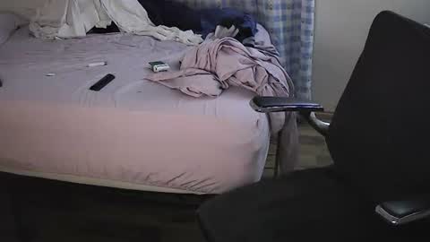 Snapshot of muffdiver718 chatting on March 2025 09:07:02 AM Muffdiver online show from March 2025 09:07:02 AM