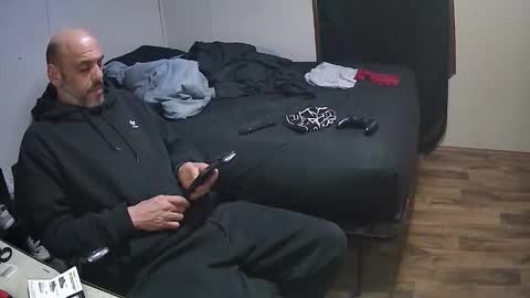 Snapshot of muffdiver718 chatting on February 2026 11:23:02 PM Muffdiver online show from February 2026 11:23:02 PM