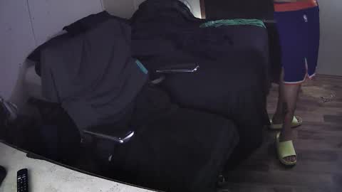 Muffdiver online show from May 2026 09:54:01 PM