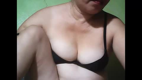 muffy_bunny online show from October 2025 10:04:02 PM