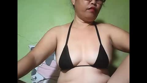 muffy_bunny online show from May 2026 08:25:01 PM