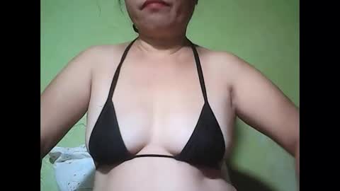 muffy_bunny online show from June 2026 01:32:02 AM