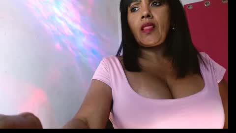 yuli online show from January 2025 06:38:01 AM