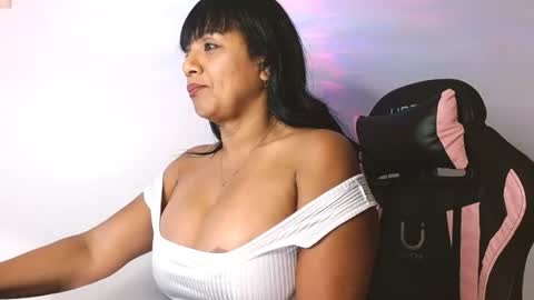 yuli online show from July 2026 09:06:02 AM