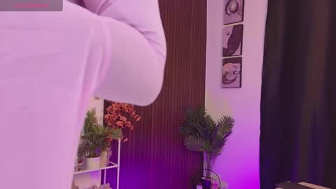 HEY GUYS IF YOU LIKE SEXY SHOW YOU ARE IN THE CORRECT PLACE CU WENESDAY PVT OPEN   TRANSMISSION TIME 5 PM - 10 PM COLOMBIA online show from May 2026 02:08:02 AM
