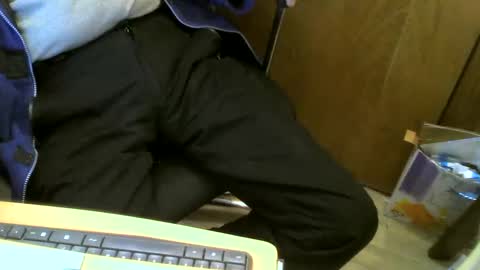 Snapshot of muller520 chatting on March 2025 05:33:02 AM muller520 online show from March 2025 05:33:02 AM