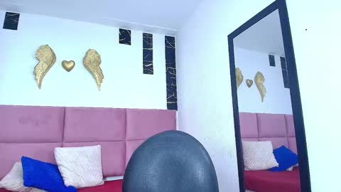 Snapshot of muller_asher chatting on October 2025 04:40:01 AM Muller Asher online show from October 2025 04:40:01 AM